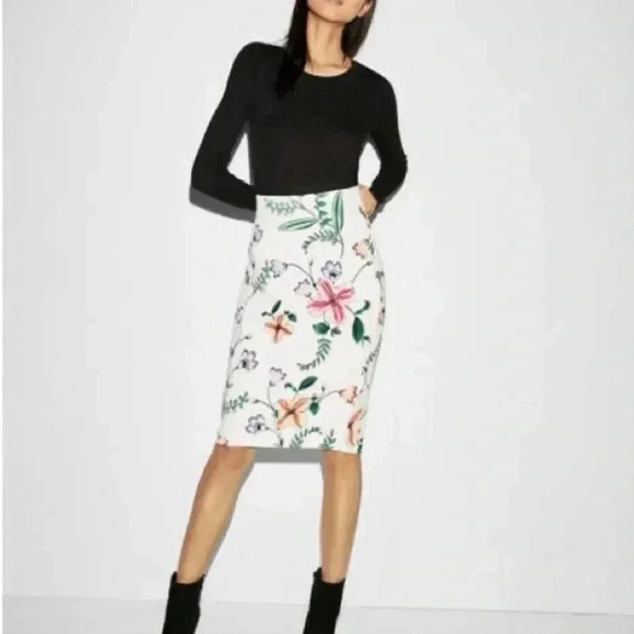 Express white floral print knee length pencil skirt sz m 8/10 - Picture 1 of 6